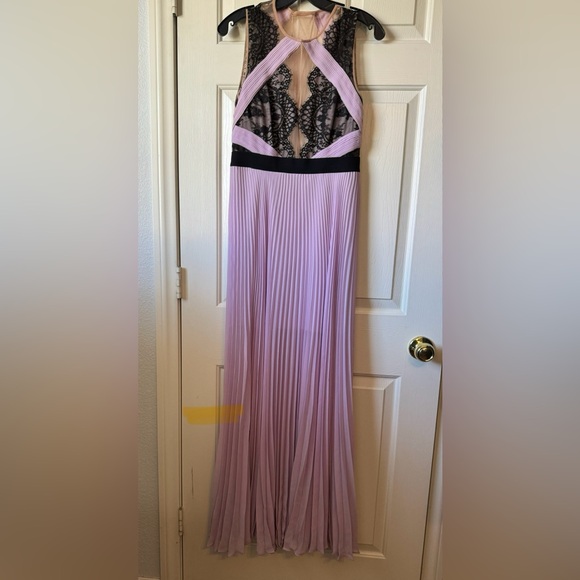 BCBGMaxAzria cocktail dress Size 6. - Picture 17 of 17